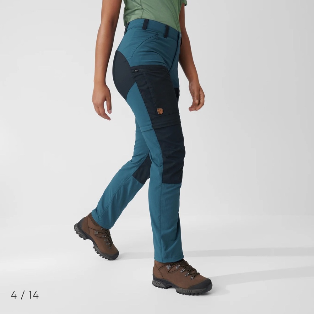 Fjallraven Abisko Midsummer zip-off hiking pants, size 26 (fits like a 25)